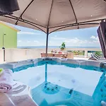 Apartamento Ela *
