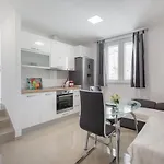 Ela Apartmán Makarská