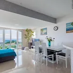 Ela Apartmán *