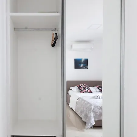 Ela Apartman *