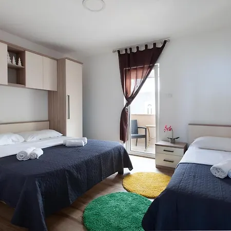 Ela Apartman
